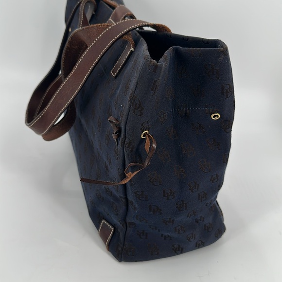 Dooney & Bourke DB canvas tote bag - Picture 3 of 8